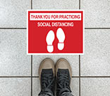 Floor social distancing sign