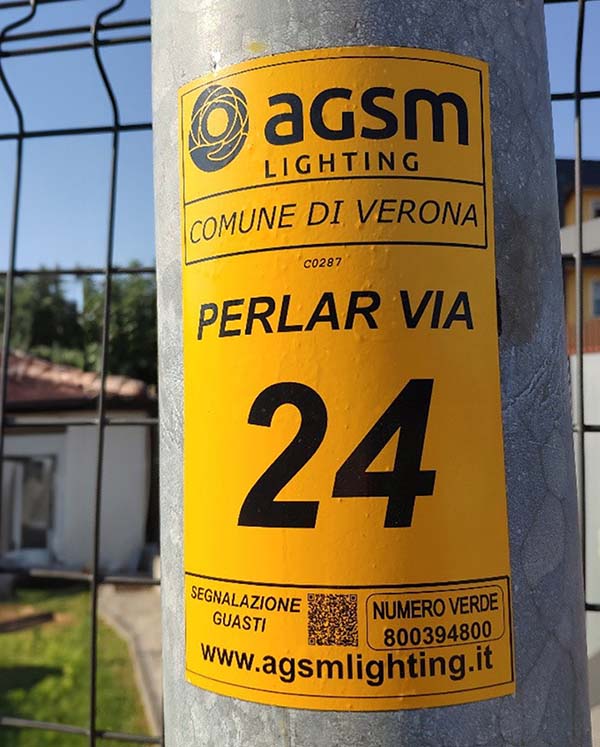 Streetlights in Verona, Italy have QR codes so that citizens can accurately report failures.