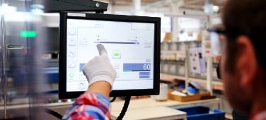 Interconnectivity & Data Analytics | Intelligent Manufacturing | BRADY